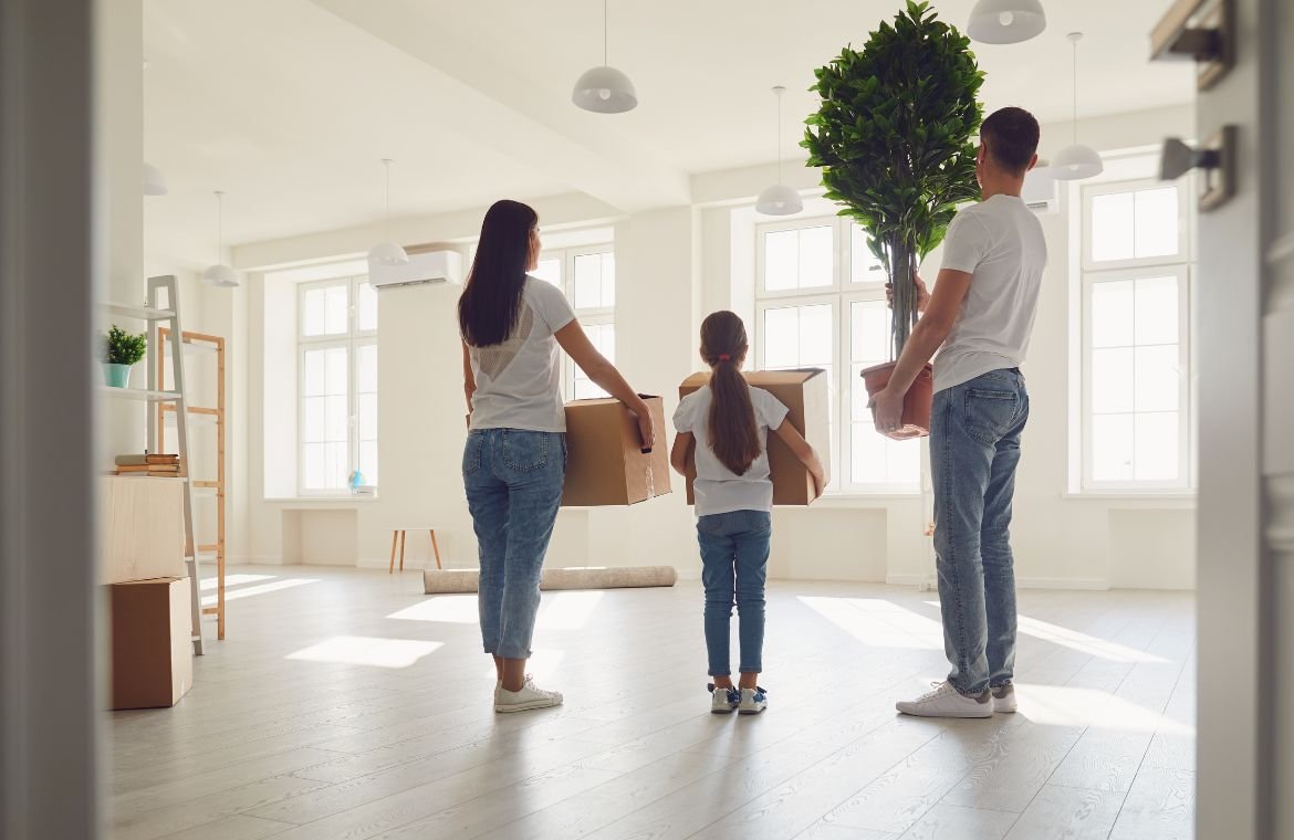 <strong>Jak transportować rośliny podczas przeprowadzki? – Praktyczny poradnik</strong>