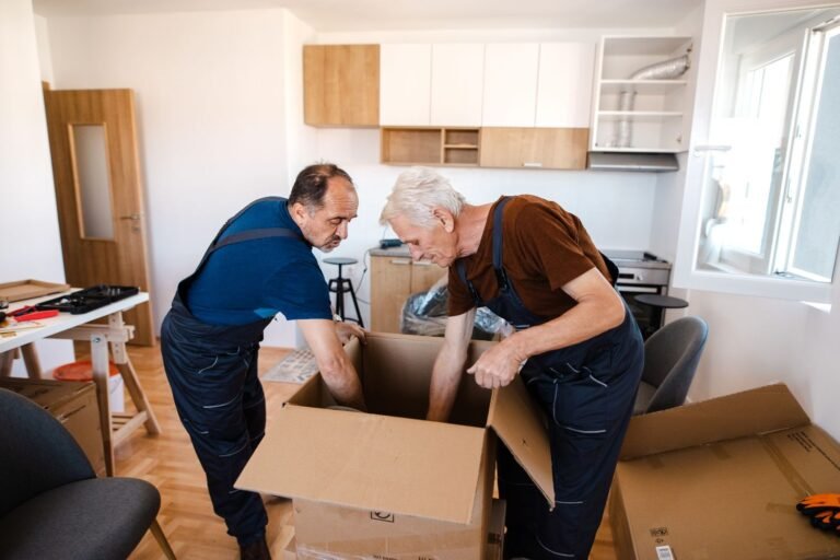 Kiedy warto skorzystać z usługi opróżniania mieszkania?