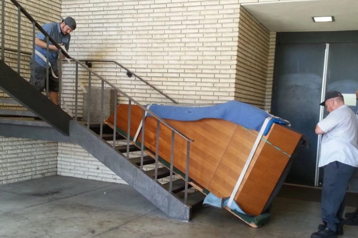 Która dzielnica Warszawy jest najtrudniejsza do przeprowadzki? – Przewodnik po problematycznych rejonach stolicy