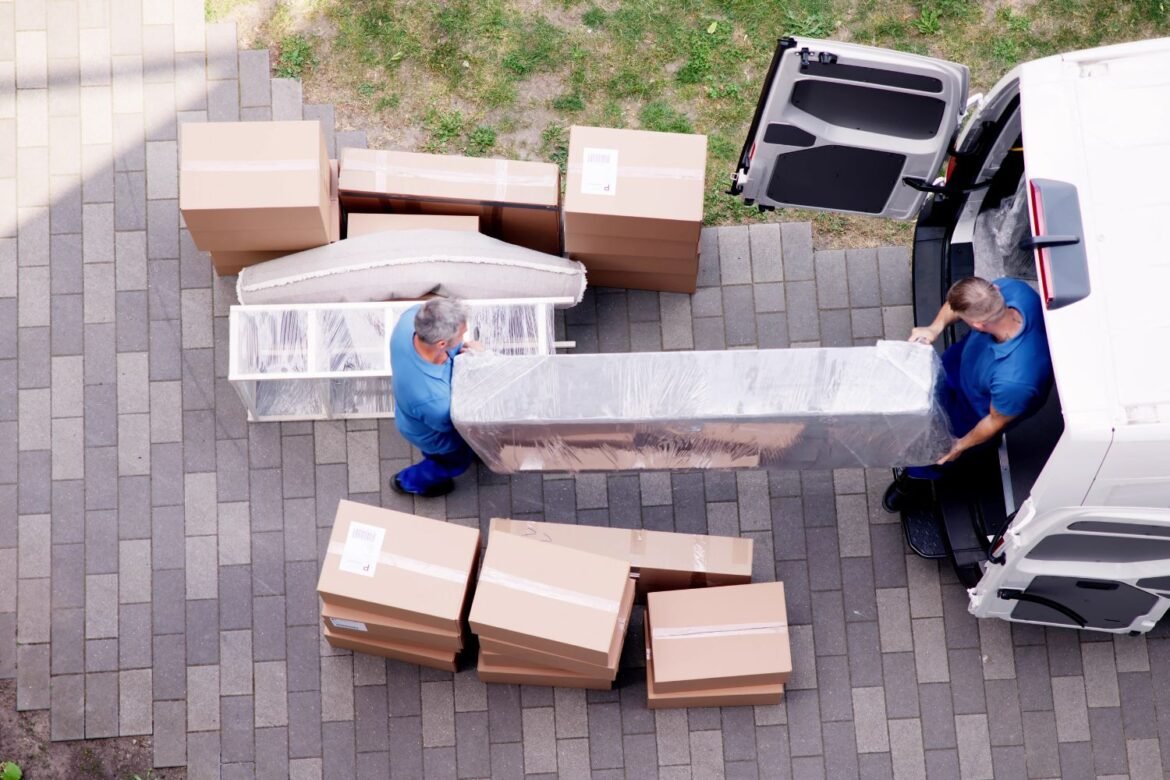 Jak zabezpieczyć wartościowe meble do transportu? – Kompleksowy poradnik krok po kroku