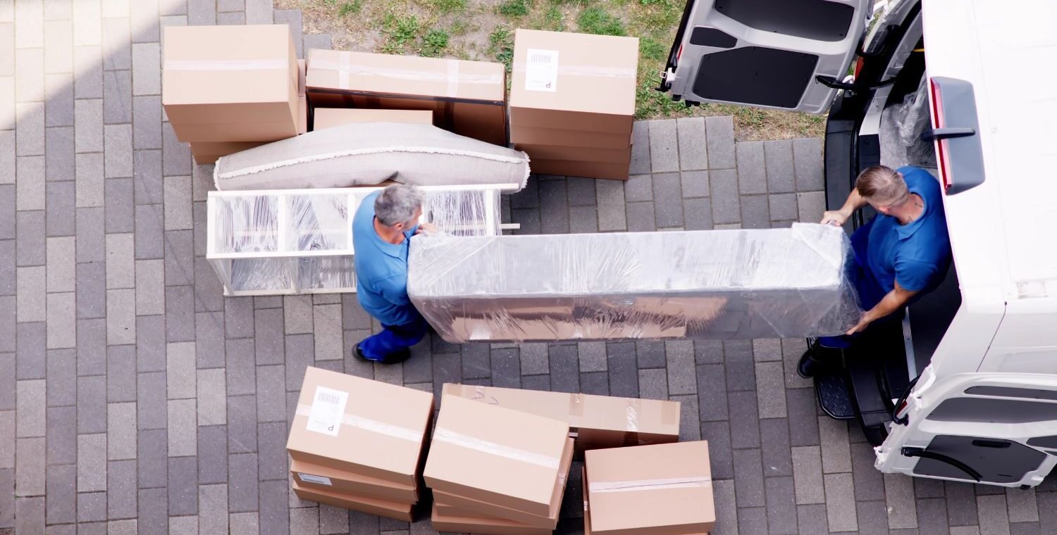 Jak zabezpieczyć wartościowe meble do transportu? – Kompleksowy poradnik krok po kroku