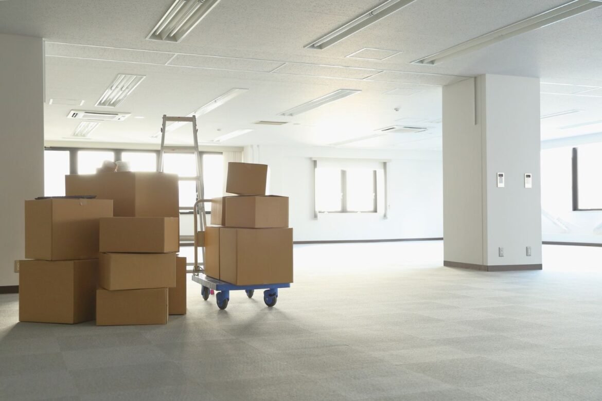 <strong>Zagraniczna Przeprowadzka Krok po Kroku: Jak Wygląda Organizacja Transportu Mienia do Niemiec, Holandii i Innych Krajów UE?</strong>